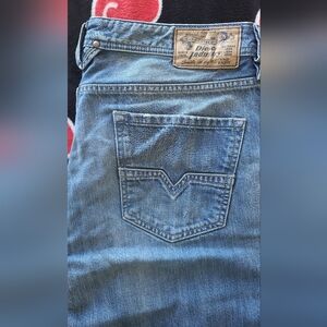 Diesel Jeans Size 36 Larkee